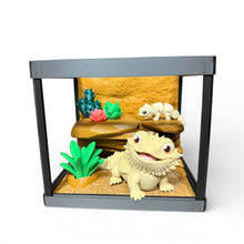 Load image into Gallery viewer, Bearded Dragon Terrarium Scene - Articulated Dragon + Mini Cave Hide