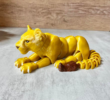 Load image into Gallery viewer, 3D Printed Lion Family