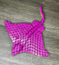 Load image into Gallery viewer, Flexi Ocean Ray Sensory Fidget - Choose Your Own Colors
